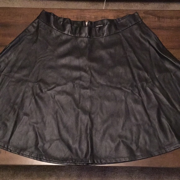 torrid Dresses & Skirts - Torrid faux leather skirt